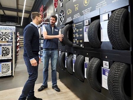 Objetivo: superar los 140 autocentros en la próxima década