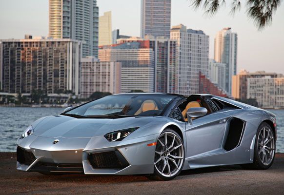 P Zero para el Lamborghini Aventador