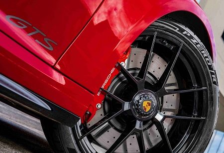 P Zero R, para el nuevo Porsche 911 GTS