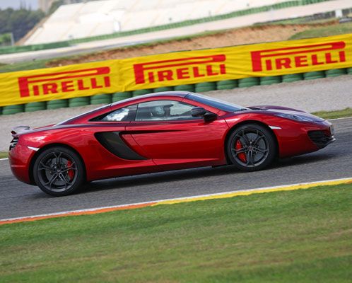 P Zero y McLaren Mp4-12C