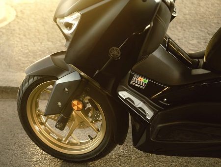 Para los que compren un juego de neumáticos ContiScoot