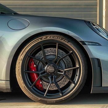Pirelli equipará al Porsche 911 GT3