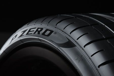Pirelli incorpora 14 nuevas medidas con marcaje exclusivo para el BMW X4