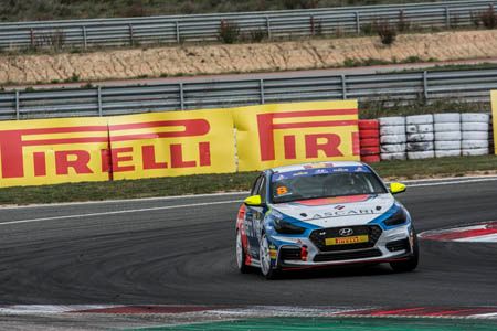 Pirelli P Zero Trofeo R - El mejor neumático track day con homologación para uso en carretera