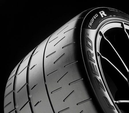 Pirelli regresa a las competiciones de circuito en España