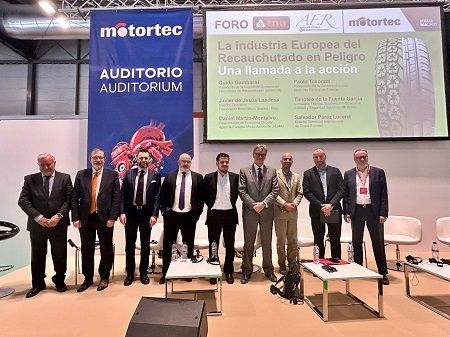 Ponentes del Foro de TNU y AER