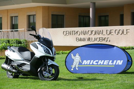 Primer neumático de scooter bigoma del mundo / Foto 1 de 5