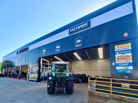 Renueva sus instalaciones con los colores corporativos del Grupo Driver