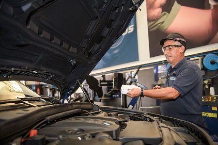 Revisar el aceite antes de irse de vacaciones