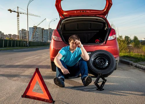Revisar los neumáticos para evitar accidentes