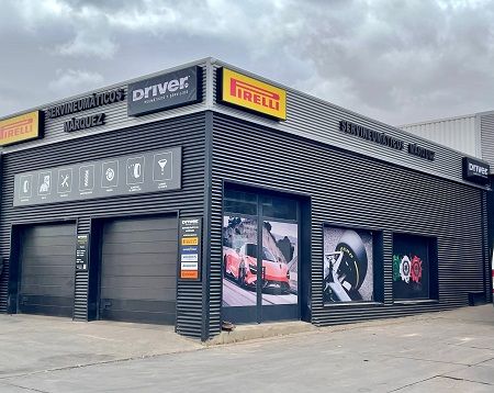 Servineumáticos Márquez ya luce la enseña de Grupo Driver