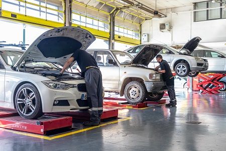 Situado en la carretera de Logroño, nº28