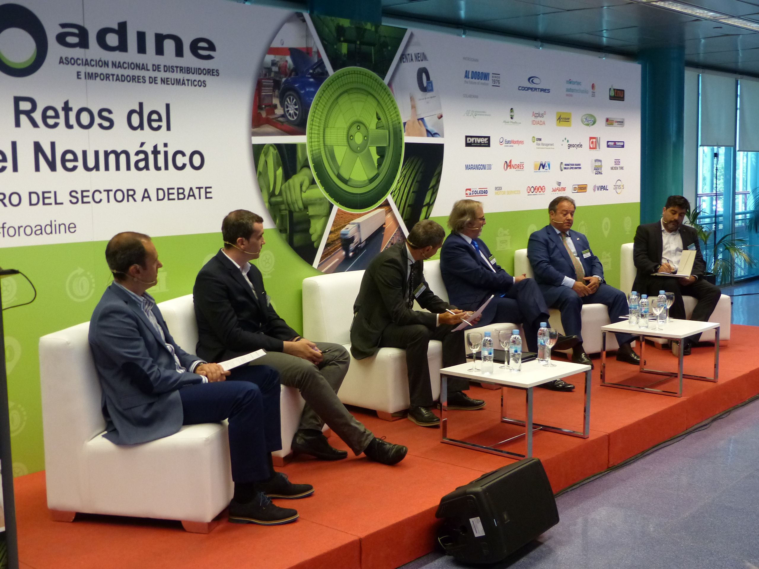 Tercer debate 'Hacia una nueva distribución de neumáticos 2.0'