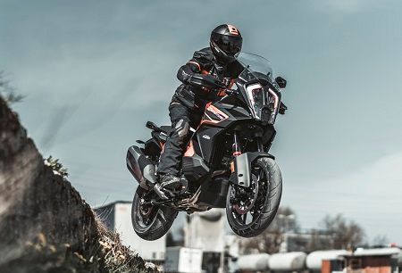  Top Recambios incorpora los neumáticos Mitas a su oferta en el segmento Dos Ruedas