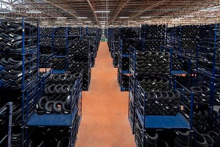 Top Recambios mantuvó sus almacenes al máximo de su capacidad