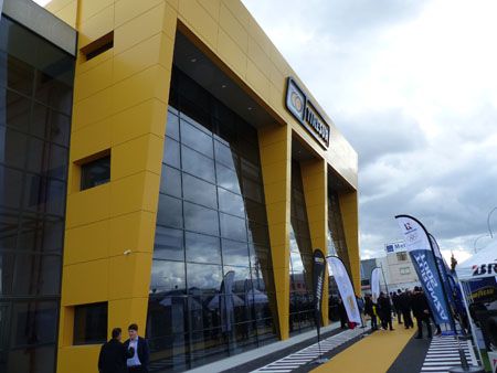 Ubicada en Getafe cuenta con 11.000 metros cuadrados de superficie y 10 muelles de carga