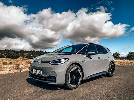 Volkswagen ID.3 con neumáticos Goodyear