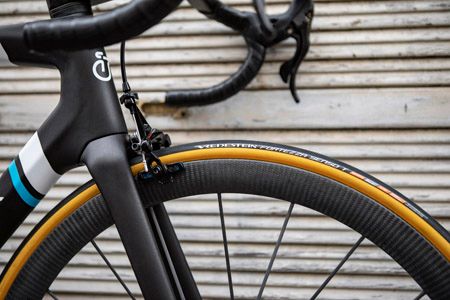 Vredestein regresa al World Tour con AG2R La Mondiale