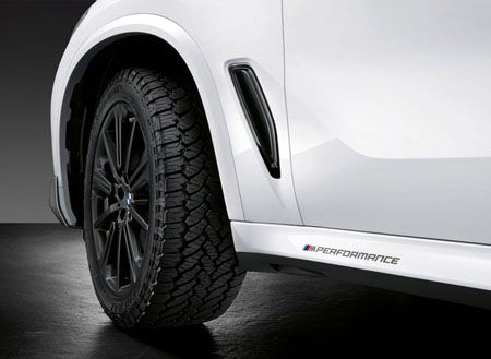 X5 de BMW con los Grabber AT3 de General Tire