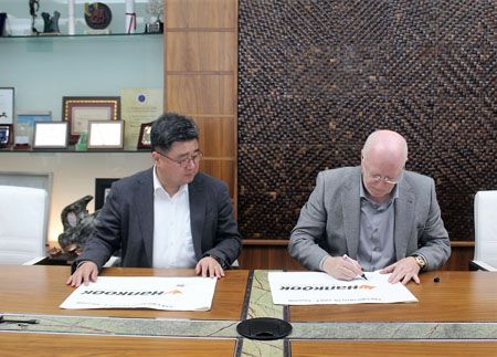 Yang Hun Kim y Juan Ramón Pérez